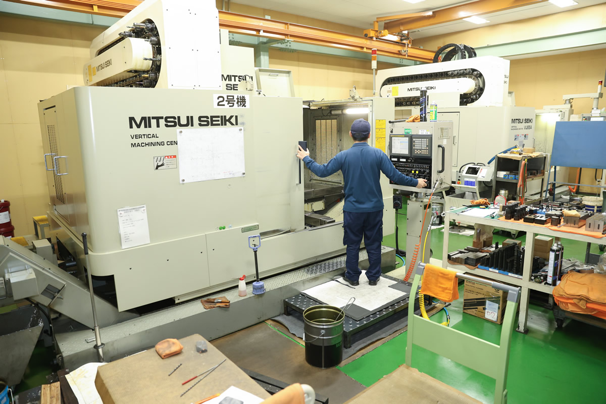 立型マシニングセンター(三井精機)VU65A